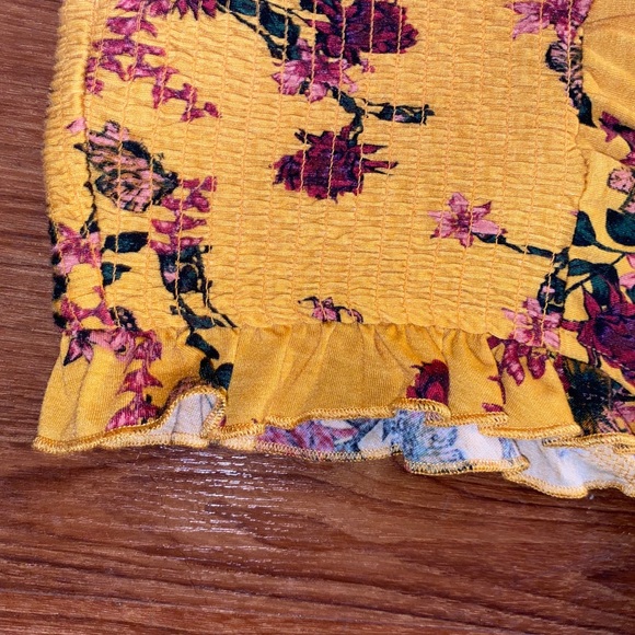 Floral yellow blouse - Picture 3 of 5